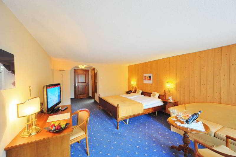The Christiania Mountain & Spa Resort Zermatt Bagian luar foto