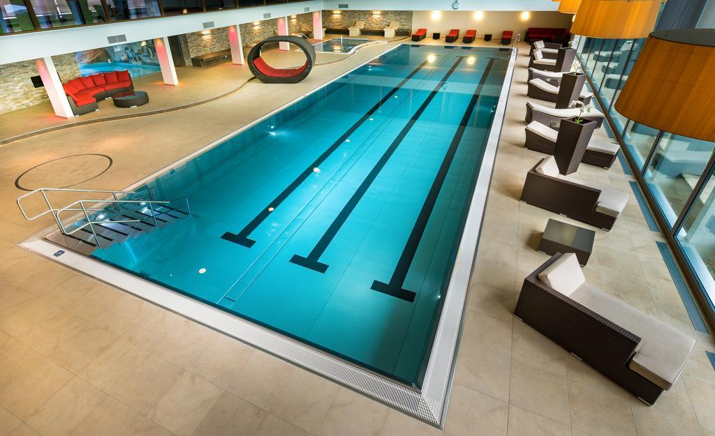The Christiania Mountain & Spa Resort Zermatt Bagian luar foto