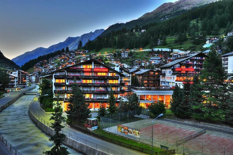 The Christiania Mountain & Spa Resort Zermatt Bagian luar foto