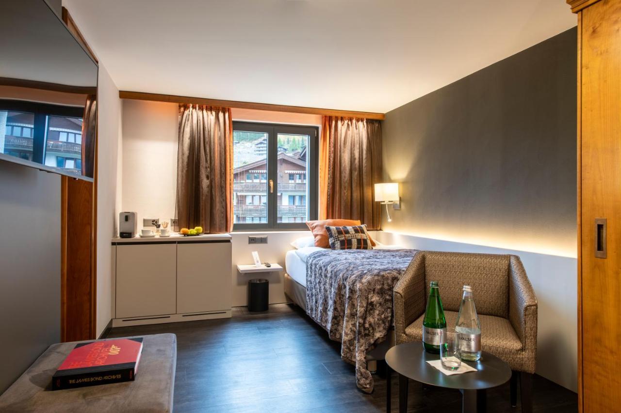 The Christiania Mountain & Spa Resort Zermatt Bagian luar foto